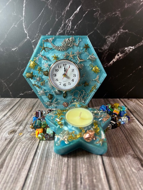 Sea-Themed Resin Hexagon Clock with Beautiful Turquoise Colors and Star-Shaped Votive