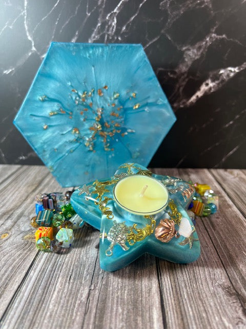 Sea-Themed Resin Hexagon Clock with Beautiful Turquoise Colors and Star-Shaped Votive