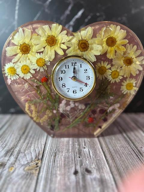 Resin Heart-Shaped Clock with Preserved Flowers and Ladybugs